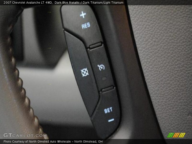 Dark Blue Metallic / Dark Titanium/Light Titanium 2007 Chevrolet Avalanche LT 4WD
