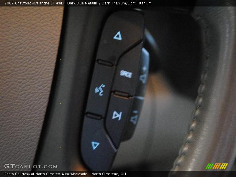 Dark Blue Metallic / Dark Titanium/Light Titanium 2007 Chevrolet Avalanche LT 4WD