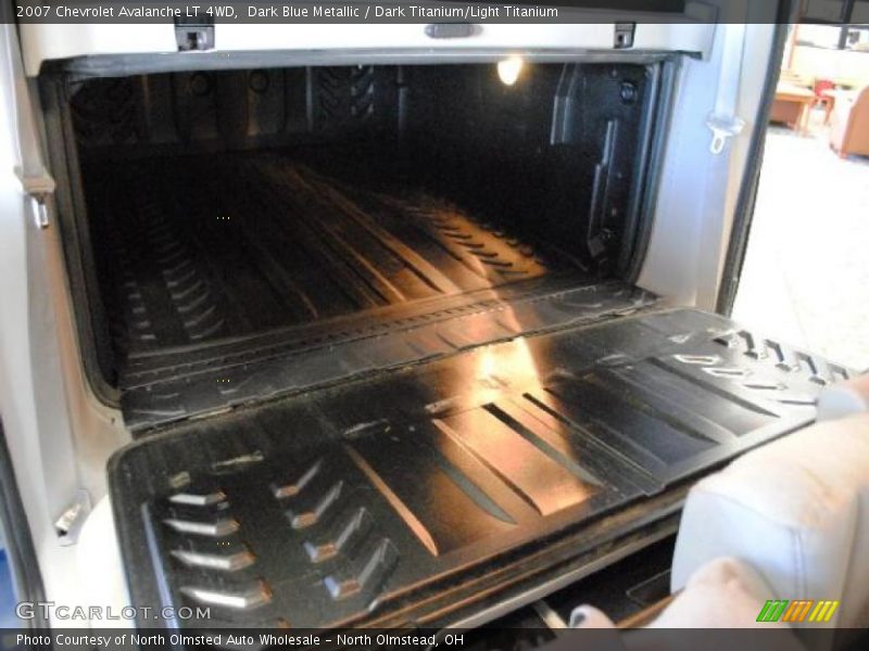 Dark Blue Metallic / Dark Titanium/Light Titanium 2007 Chevrolet Avalanche LT 4WD