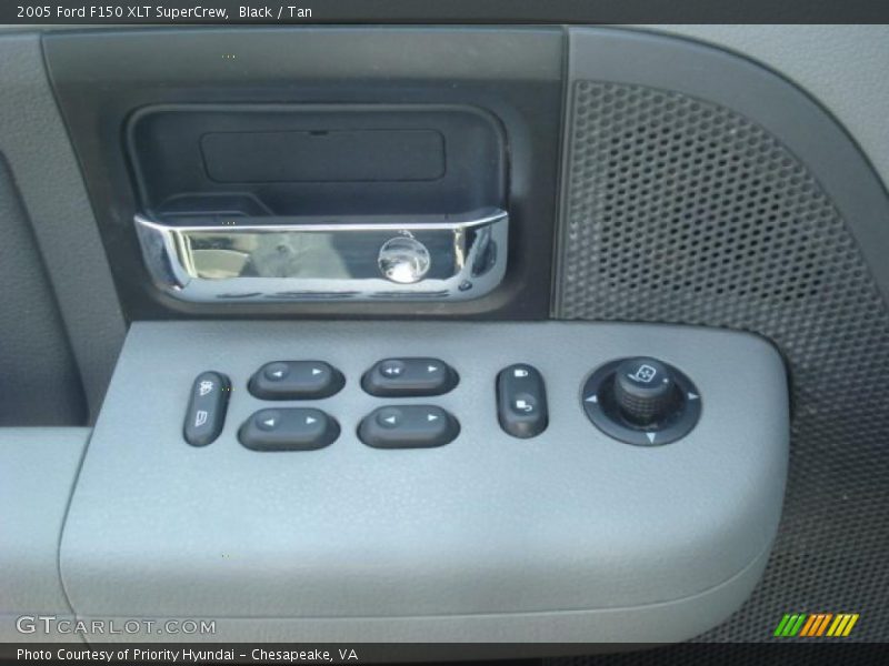Black / Tan 2005 Ford F150 XLT SuperCrew