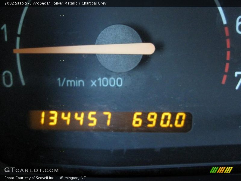 Silver Metallic / Charcoal Grey 2002 Saab 9-5 Arc Sedan