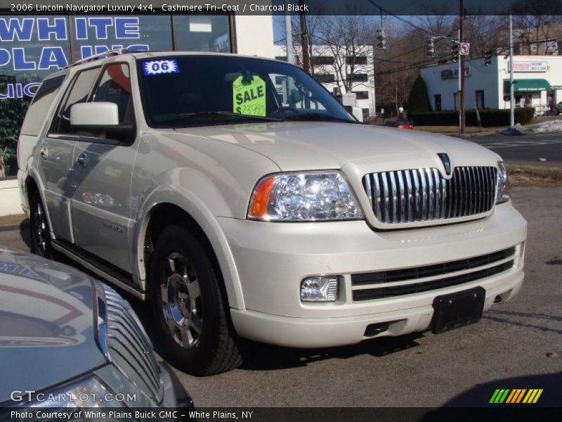 Cashmere Tri-Coat / Charcoal Black 2006 Lincoln Navigator Luxury 4x4