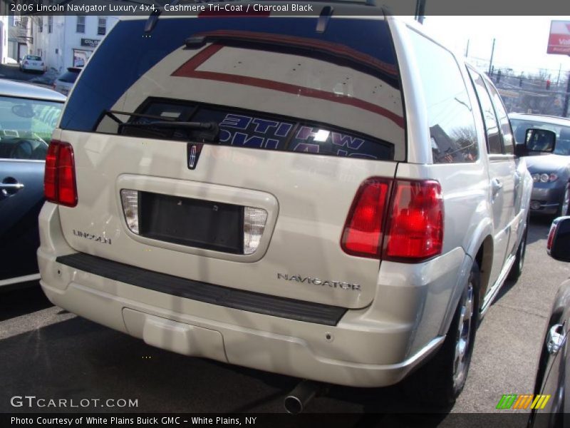 Cashmere Tri-Coat / Charcoal Black 2006 Lincoln Navigator Luxury 4x4