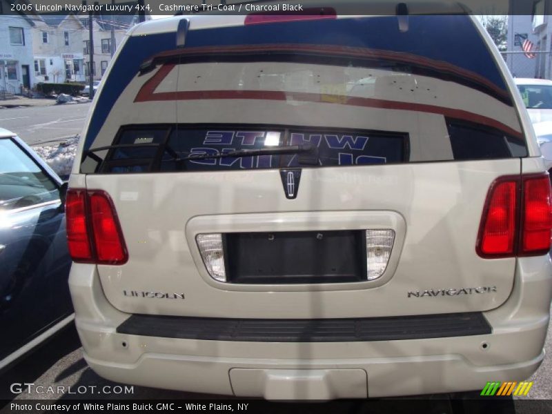 Cashmere Tri-Coat / Charcoal Black 2006 Lincoln Navigator Luxury 4x4