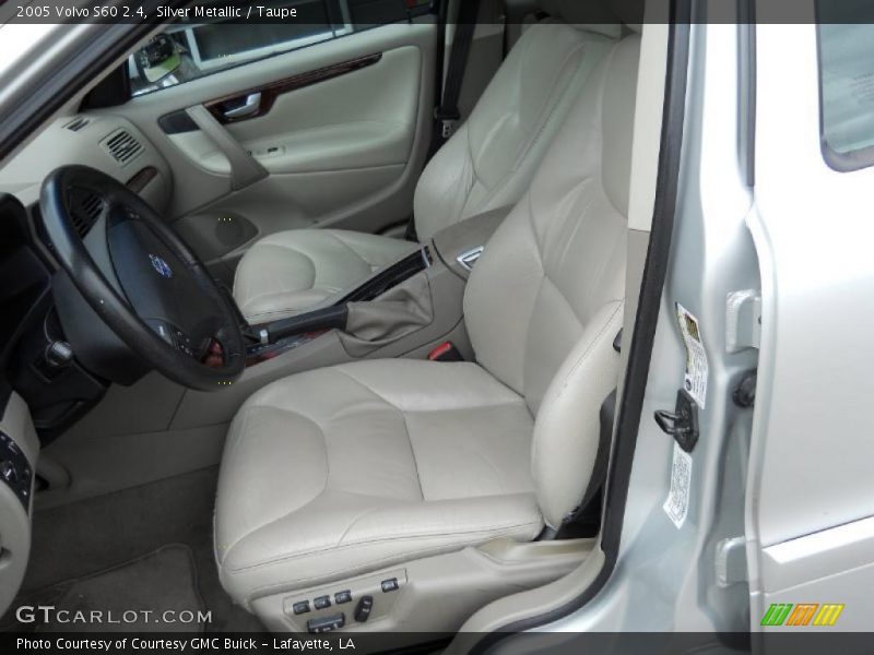  2005 S60 2.4 Taupe Interior