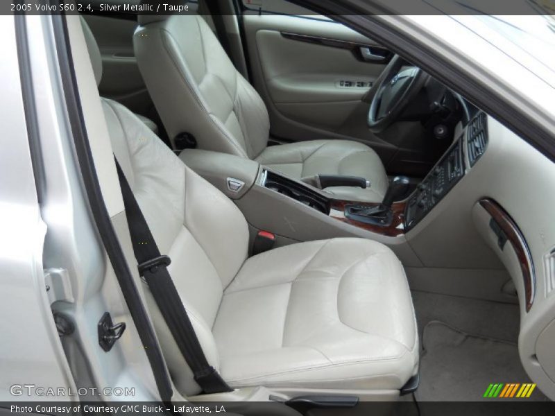  2005 S60 2.4 Taupe Interior