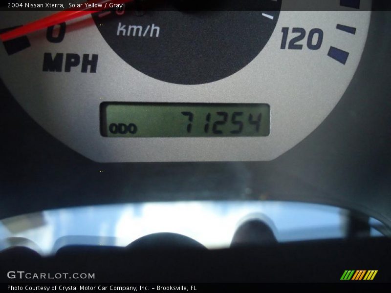 Solar Yellow / Gray 2004 Nissan Xterra