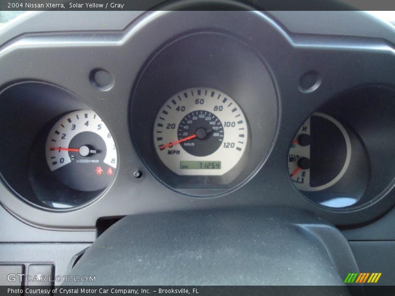 Solar Yellow / Gray 2004 Nissan Xterra
