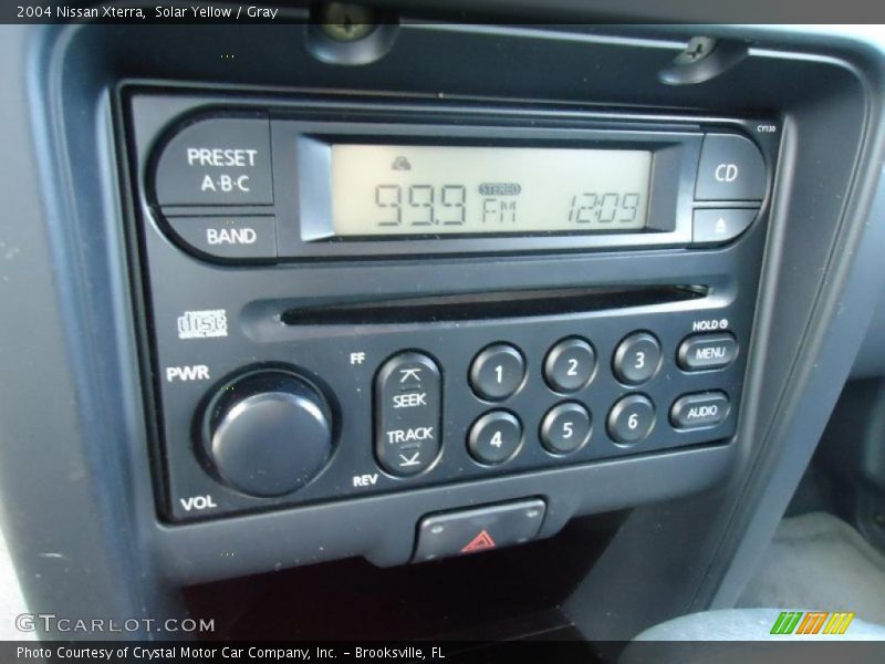 Solar Yellow / Gray 2004 Nissan Xterra