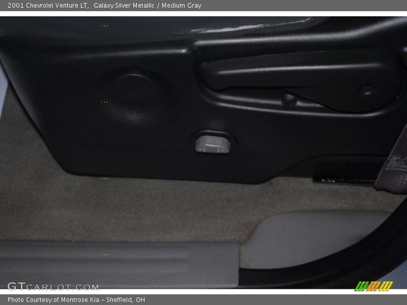 Galaxy Silver Metallic / Medium Gray 2001 Chevrolet Venture LT