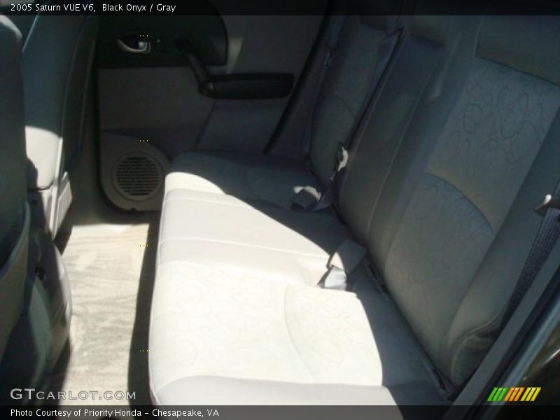 Black Onyx / Gray 2005 Saturn VUE V6