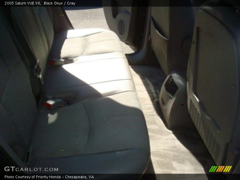 Black Onyx / Gray 2005 Saturn VUE V6
