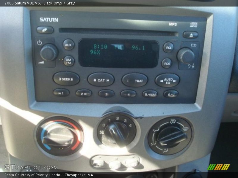 Black Onyx / Gray 2005 Saturn VUE V6