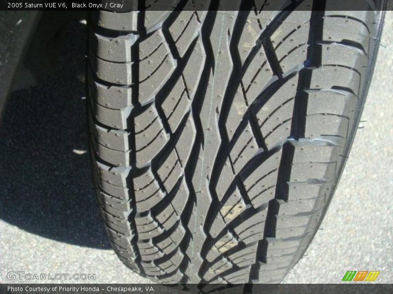 Black Onyx / Gray 2005 Saturn VUE V6