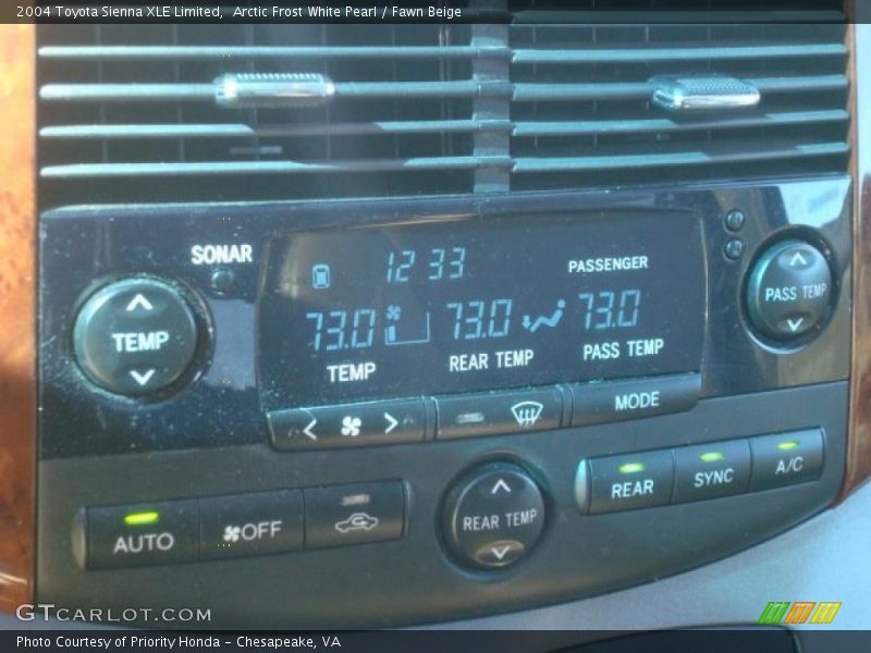 Arctic Frost White Pearl / Fawn Beige 2004 Toyota Sienna XLE Limited