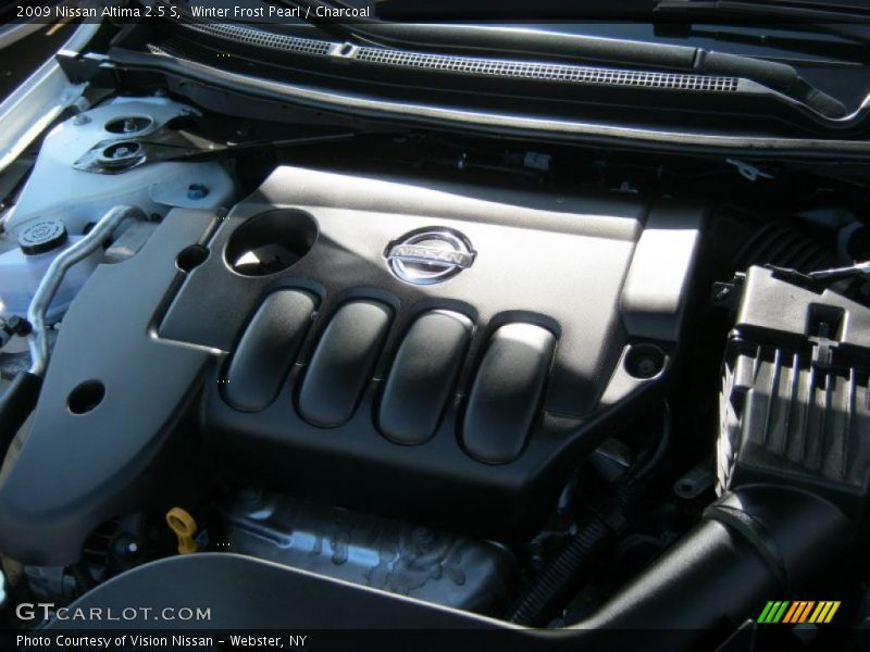 Winter Frost Pearl / Charcoal 2009 Nissan Altima 2.5 S