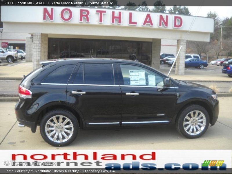 Tuxedo Black Metallic / Bronze Metallic 2011 Lincoln MKX AWD