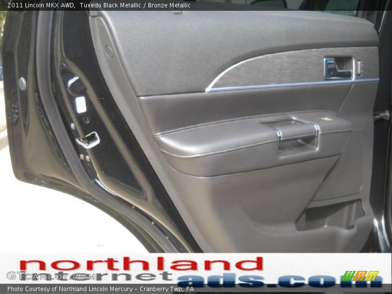 Tuxedo Black Metallic / Bronze Metallic 2011 Lincoln MKX AWD