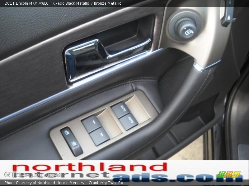 Tuxedo Black Metallic / Bronze Metallic 2011 Lincoln MKX AWD