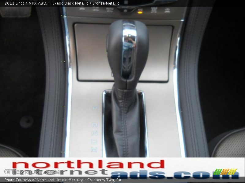 Tuxedo Black Metallic / Bronze Metallic 2011 Lincoln MKX AWD