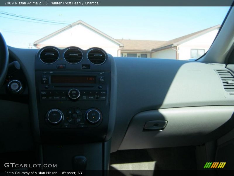 Winter Frost Pearl / Charcoal 2009 Nissan Altima 2.5 S
