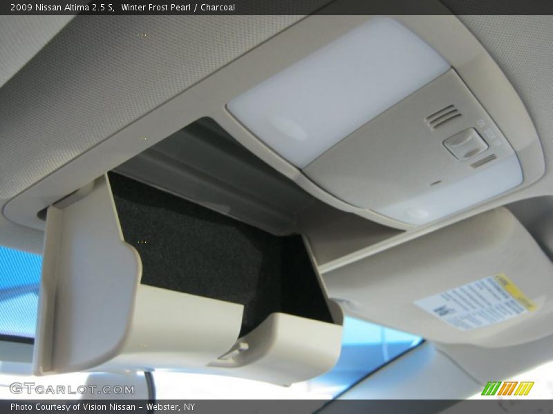 Winter Frost Pearl / Charcoal 2009 Nissan Altima 2.5 S