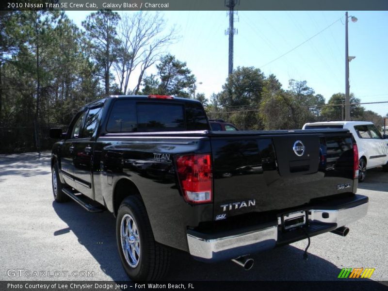 Galaxy Black / Charcoal 2010 Nissan Titan SE Crew Cab