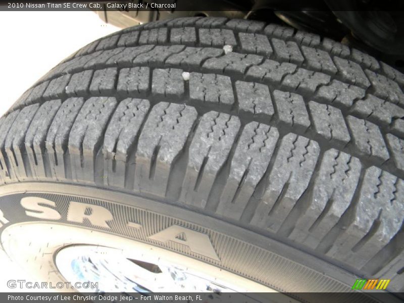 Galaxy Black / Charcoal 2010 Nissan Titan SE Crew Cab