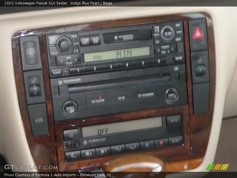 Indigo Blue Pearl / Beige 2001 Volkswagen Passat GLX Sedan