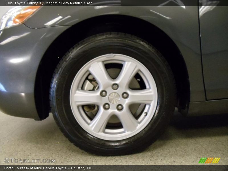 Magnetic Gray Metallic / Ash 2009 Toyota Camry LE