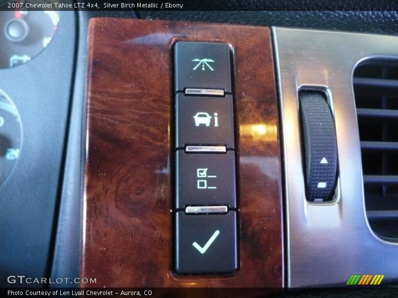 Silver Birch Metallic / Ebony 2007 Chevrolet Tahoe LTZ 4x4