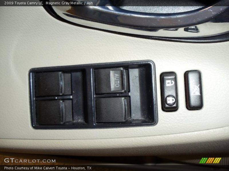 Magnetic Gray Metallic / Ash 2009 Toyota Camry LE