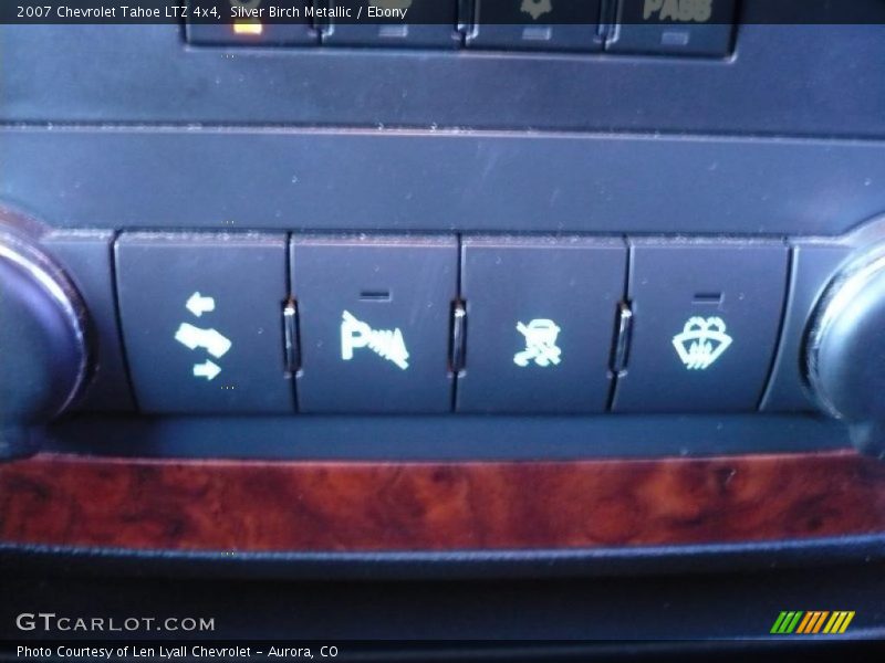 Silver Birch Metallic / Ebony 2007 Chevrolet Tahoe LTZ 4x4