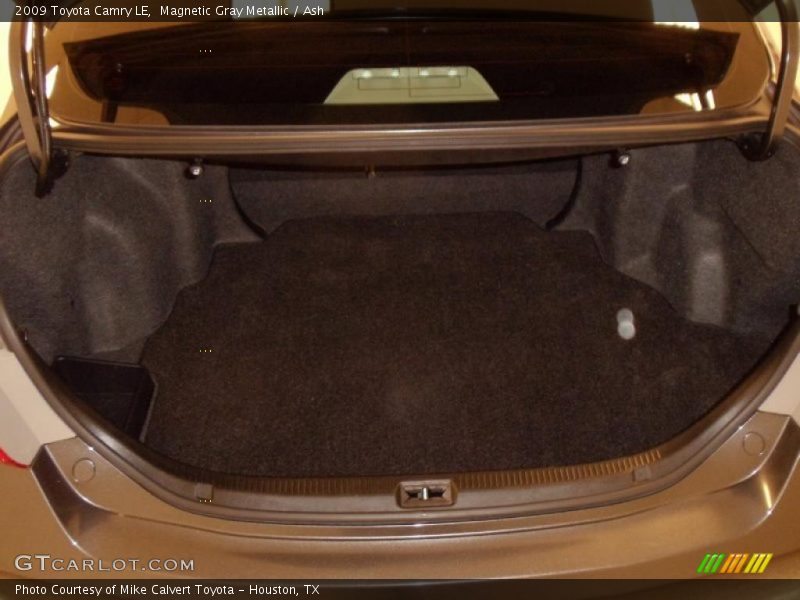 Magnetic Gray Metallic / Ash 2009 Toyota Camry LE