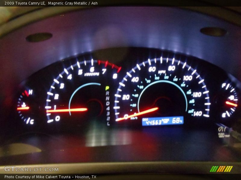 Magnetic Gray Metallic / Ash 2009 Toyota Camry LE