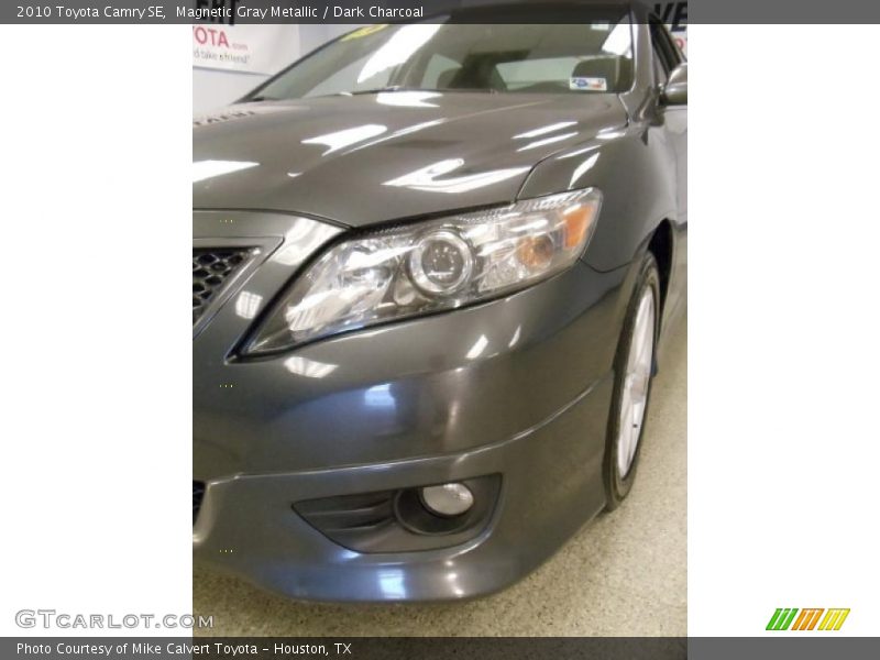 Magnetic Gray Metallic / Dark Charcoal 2010 Toyota Camry SE