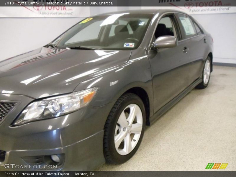 Magnetic Gray Metallic / Dark Charcoal 2010 Toyota Camry SE