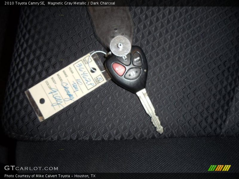 Magnetic Gray Metallic / Dark Charcoal 2010 Toyota Camry SE