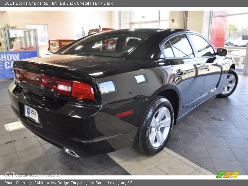 Brilliant Black Crystal Pearl / Black 2011 Dodge Charger SE
