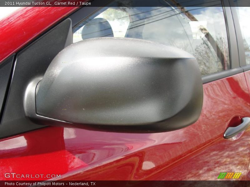 Garnet Red / Taupe 2011 Hyundai Tucson GL