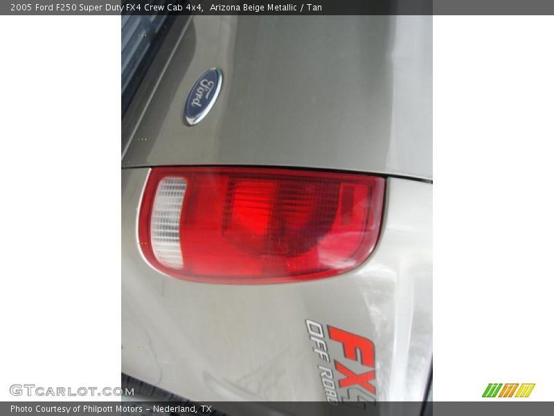 Arizona Beige Metallic / Tan 2005 Ford F250 Super Duty FX4 Crew Cab 4x4