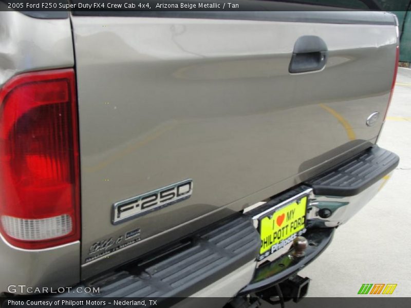 Arizona Beige Metallic / Tan 2005 Ford F250 Super Duty FX4 Crew Cab 4x4