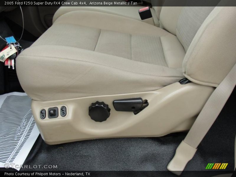 Arizona Beige Metallic / Tan 2005 Ford F250 Super Duty FX4 Crew Cab 4x4