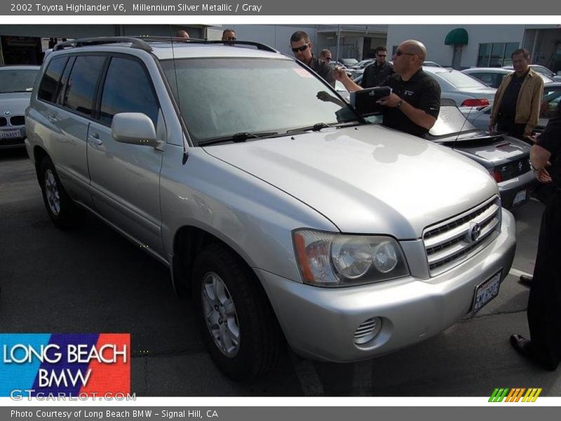 Millennium Silver Metallic / Gray 2002 Toyota Highlander V6