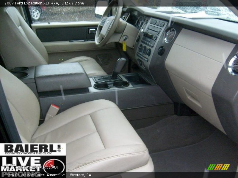 Black / Stone 2007 Ford Expedition XLT 4x4
