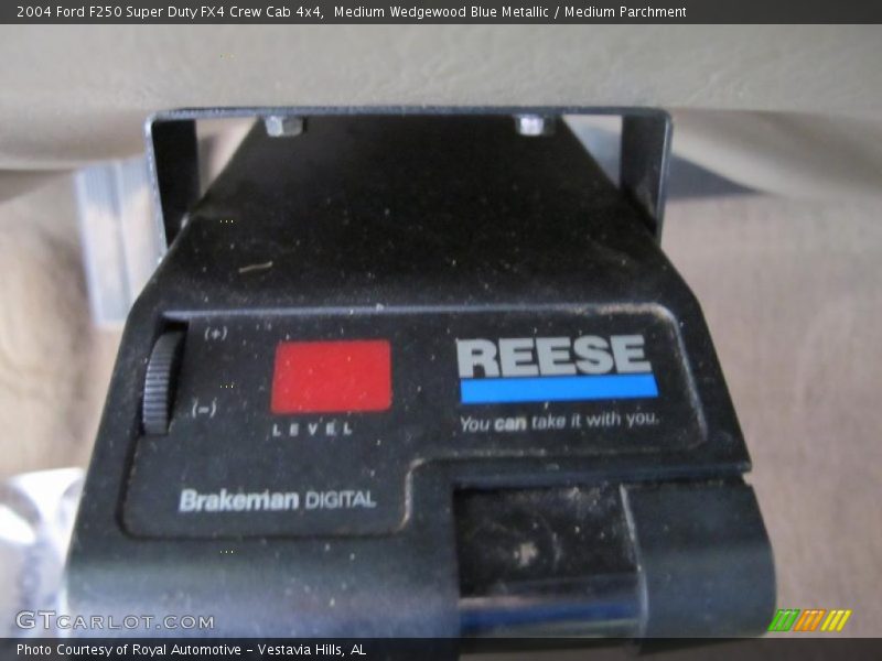Medium Wedgewood Blue Metallic / Medium Parchment 2004 Ford F250 Super Duty FX4 Crew Cab 4x4
