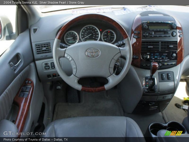 Silver Shadow Pearl / Stone Gray 2004 Toyota Sienna XLE