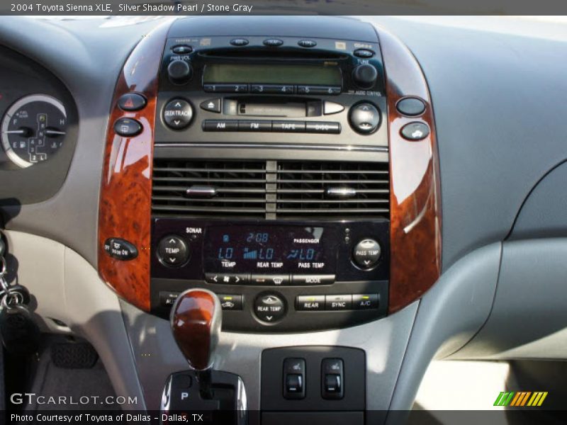 Silver Shadow Pearl / Stone Gray 2004 Toyota Sienna XLE