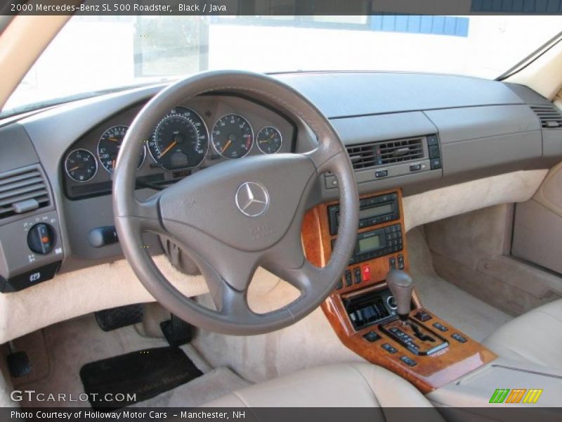 Dashboard of 2000 SL 500 Roadster