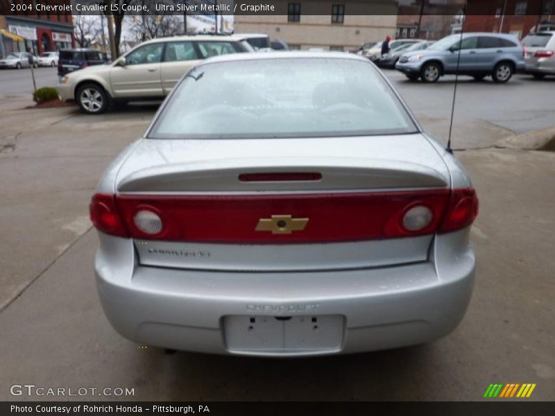 Ultra Silver Metallic / Graphite 2004 Chevrolet Cavalier LS Coupe